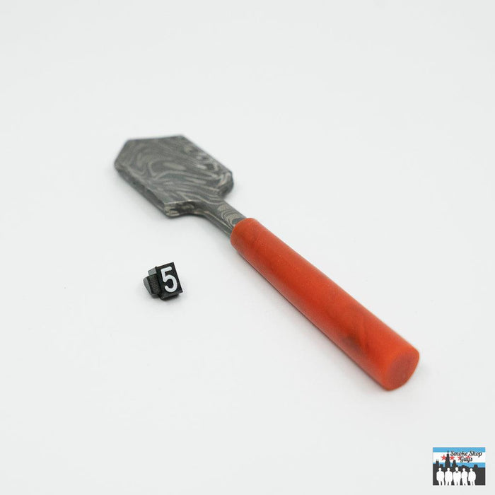 Artistic Dabber Damascus HK: Enhance your dabbing setup, Resin Shovel Dabber, Functionality with Artistry, Handcrafted with Unique Resin Design, Premium Damascus Steel, Ergonomic Shovel Shape, Effortless Scooping and Handling, Durable Construction, Long-Lasting Performance, Perfect for Those Who Value High-Quality, Artistic Tools.