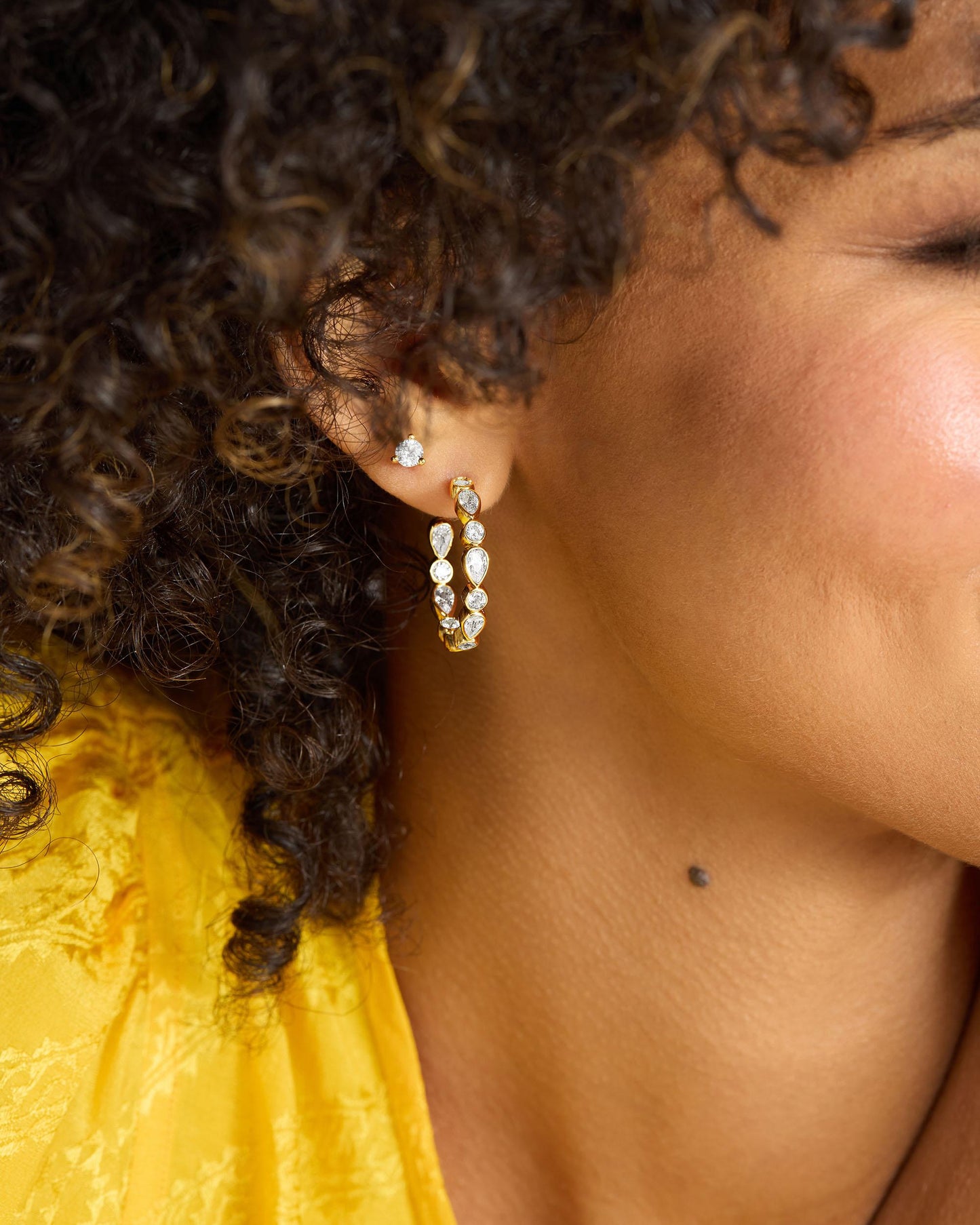 Isla Hoops 1" - Gold|White Diamondettes