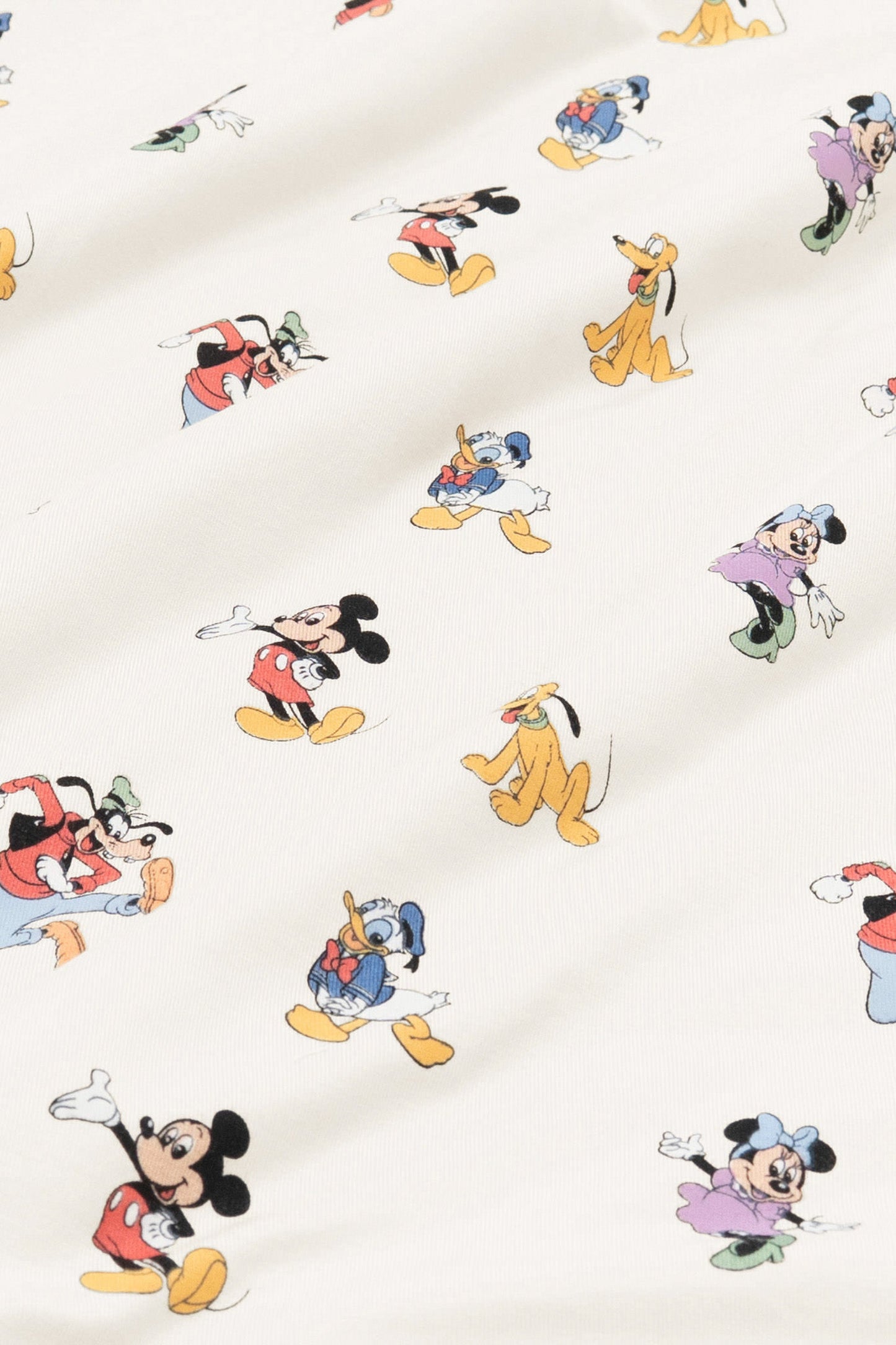 Change Pad Cover in Mickey Mouse and Friends