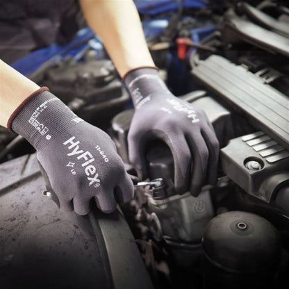 Ansell HyFlex 11-840 Fortix Abrasion Resistant Grip Glove with Foam Nitrile Coating - 15g