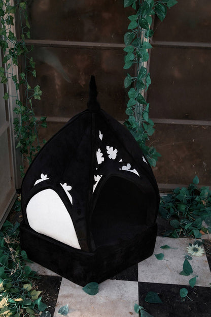 Cathedral Pet Bed