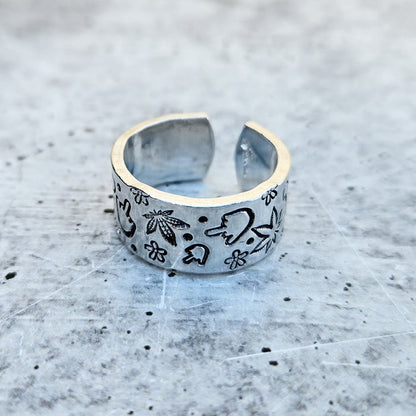 Hemp Leaf Middle Finger Ring - Marijuana Leaf Silver Ring Salt and Sparkle