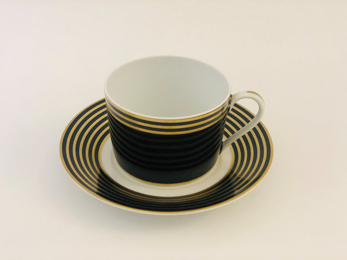SKU# R300-REC20842 - Latitudes B&G Tea Cup - Shape Recamier - Size: 6.75oz